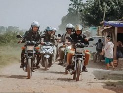Nyentrik! Bupati Karawang Naik RX King Tinjau Proses Pembangunan Infrastruktur Jembatan dan Jalan