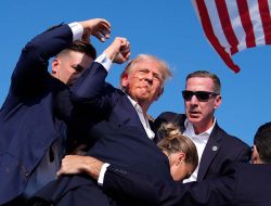 Donald Trump Diduga Ditembak Saat Kampanye di Pennsylvania
