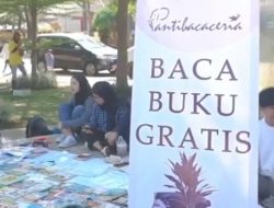 Tak Hanya Buka Lapak Baca Buku Gratis, Panti Baca Ceria Sediakan Mewarnai Gratis di Alun-Alun Sumedang
