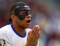 Mbappe Bakal Tetap Pakai Topeng di Perempat Final Euro 2024 Saat Melawan Portugal