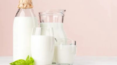 Makanan-makanan Ini Sebaiknya Tidak Dikonsumsi Bersama dengan Susu