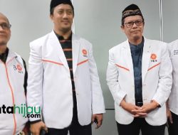 Komentar Cadas Agus Masykur Rosyadi Soal Spanduk Pasangan ‘Tasyakur’ di Pilkada Subang