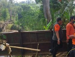 Usia Pemakaian Lebih dari 20 Tahun, Jembatan Gantung di Jampang Tengah Sukabumi Putus