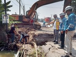 Sering Terjadi Genangan Air, Ruas Jalan Nasional Karawang – Subang Pantura Dilaksanakan Penggantian Crossdrain!