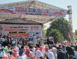 Novia Rozma Ramaikan Kirab Kang Jimat di Purwadadi Subang