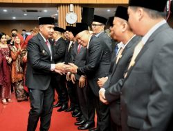 Anggota DPRD Kota Bandung Periode 2024-2029 Resmi Dilantik, Bey Machmudin: Jalankan 3 Fungsi Dewan