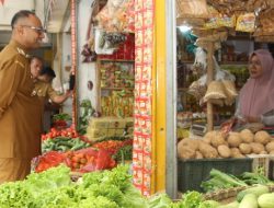Pj Bupati Subang Tinjau Harga di Pasar Purwadadi