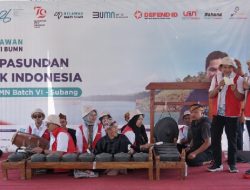 Relawan Bakti BUMN Belajar Seni dan Budaya khas Cibeusi Subang