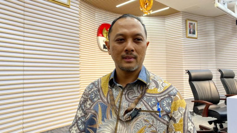 Juru bicara KPK Tessa Mahardhika Sugiarto-VIVA-Zendy Pradana.jpg