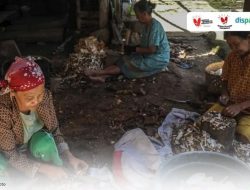 Mengenal Kampung Adat Cireundeu, Penduduknya Ratusan Tahun Tidak Pernah Makan Nasi
