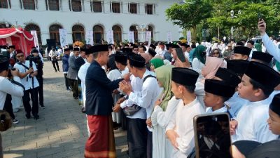 Pemprov Jabar Guyur Kadeudeuh untuk Santri Berprestasi