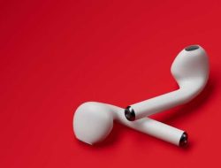 Bahaya Penggunaan Earpods Berlebihan: Tren dan Risiko Kesehatan yang Perlu Diperhatikan