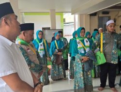 Lagi, Anggota DPRD Subang, H. Adik Berangkatkan Umroh Guru Ngaji