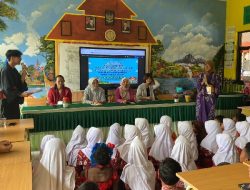 Mahasiswa Prodi Bahasa Jepang UPI Laksanakan PPM di SDN Sagalaherang IV Subang, Siswa: Kakak Kembali Lagi ya