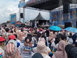Ribuan Warga Berkaos Jimat Aku Tumplek Meriahkan Hajat Lbur dan Gebyar Senam Subang