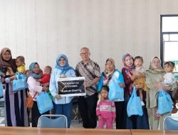 Berantas Stunting, DAHANA Kembali Bagikan Pemberian Makanan Tambahan (PMT) untuk Warga Subang