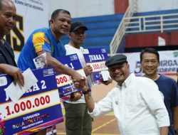 Tim Volli Putra dan Putri Kemenag Subang Juarai Turnamen Volli Bupati Cup