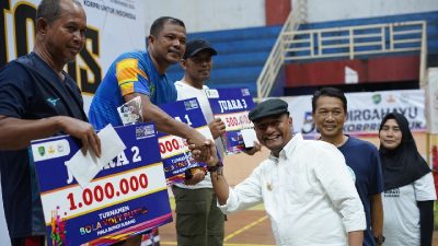 Tim Volli Putra dan Putri Kemenag Subang Juarai Turnamen Volli Bupati Cup