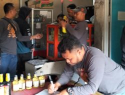 Jelang Tahun Baru, Polres Subang Amankan 253 Botol Miras dan 75 Liter Tuak