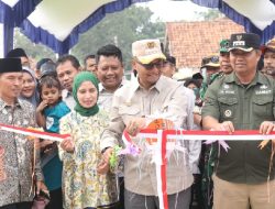 Molor 10 Tahun, Masyarakat Bahagia Sambut Peresmian Jembatan Parigi Ciasem Subang
