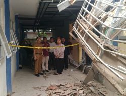 Buntut Atap Sekolah Ambruk, Pemkab Cirebon Blacklist Perusahaan Kontraktor Yang Nakal