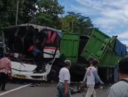 Kecelakaan Beruntun di Tol Cipularang, Empat Orang Alami Luka-Luka