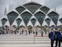 Pungli dengan Modus Parkir di Masjid Al-Jabbar Kembali Jadi Sorotan!