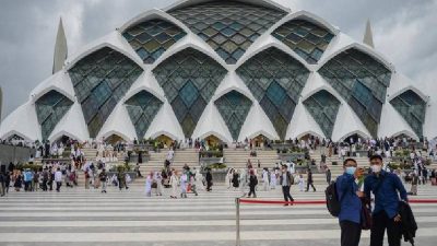 Pungli dengan Modus Parkir di Masjid Al-Jabbar Kembali Jadi Sorotan!