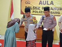 Polsek Pamanukan Subang Santuni Anak Yatim Piatu