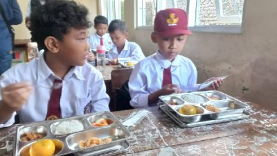 Sekolah Bisa Kelola Program Makan Bergizi Gratis Sendiri, Pemerintah Siapkan Skema “School Kitchen”