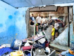 Bey Machmudin Tinjau Lokasi Terdampak Banjir di Kota Bandung