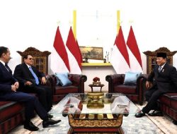Momen Bersejarah! Prabowo, SBY, dan Jokowi Ngobrol Bertiga Penuh Keakraban