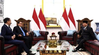 Momen Bersejarah! Prabowo, SBY, dan Jokowi Ngobrol Bertiga Penuh Keakraban