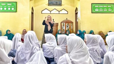 TP PKK Subang Ajak Siswa SMKN 1 Proaktif Melawan Perundungan