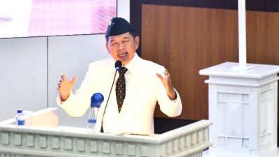 KDM Kritisi Istri Walikota Bekasi yang Ngungsi ke Hotel saat Banjir Terjadi