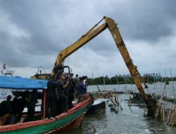 Pagar Laut di Bekasi Dibongkar, Pemprov Jabar Evaluasi Kerja Sama dengan PT. TRPN