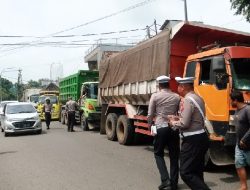 Tekan Kerusakan Jalan, Satlantas Polres Subang Gencarkan Razia Truk Pengangkut Matrial Pertambangan