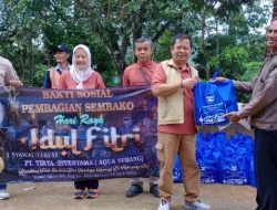 Tirta Investama Pabrik Subang Bagikan 1.025 Paket Sembako untuk Warga