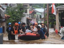 BNPB Lakukan Modifikasi Cuaca untuk Tangani Banjir Jabodetabek