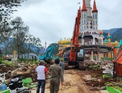 Pembongkaran Wahana Hybisc Fantasy Sudah 98 Persen