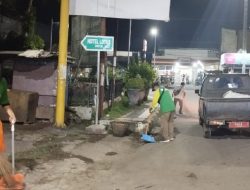 Usai Pawai Bedug, Petugas Kebersihan Bergerak Sikat Sampah di Subang Kota