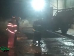 Gas Amoniax Pabrik Es Bocor, Tiga Unit Damkar Dikerahkan di Pantura Subang