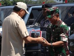 Menhan Serahkan 700 Unit Maung MV3 Buatan Pindad di Lanud Husein
