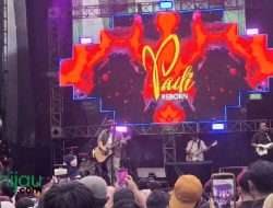 Band Padi Reborn Sukses Hibur Penggemarnya di Alun-alun Subang