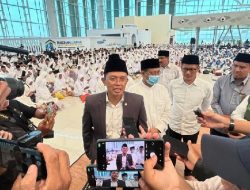 Kiyai Maman Imanulhaq Sampaikan Tiga Kunci Sukses Haji Saat Manasik Ribuan Calhaj di BIJB Majalengka