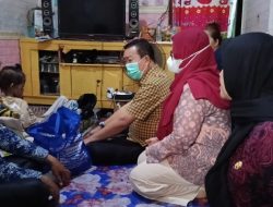 Nyaah Ka Indung, Kepala Dinkes Subang Sebar Cinta Untuk Balita dan Lansia di Daerah Pagaden