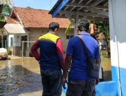 Tanggul Saradan Jebol, 10 Rumah Terendam di Cipunagara Subang