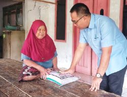 Sukseskan Program Nyaah ka Indung, Perumda Tirta Rangga Subang Door to Door Sambangi Rumah Warga