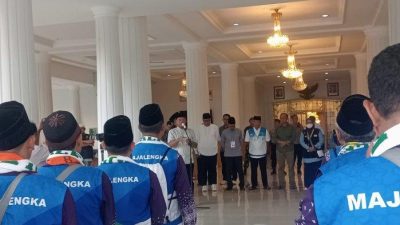 Jemaah Haji Kloter 23 Majalengka Resmi Berangkat, Pemerintah Doakan Haji Mabrur