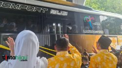 Bupati Reynaldy Lepas Kloter Pertama Calhaj asal Subang